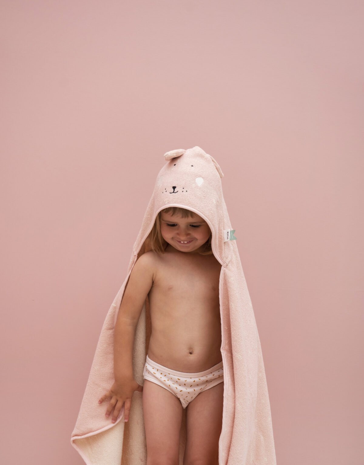 trixie-%cf%80%ce%b5%cf%84%cf%83%ce%ad%cf%84%ce%b1-%ce%bc%ce%b5-%ce%ba%ce%bf%cf%85%ce%ba%ce%bf%cf%8d%ce%bb%ce%b1-mrs-rabbit-70x130%ce%b5%ce%ba-mamaspharmacy-5