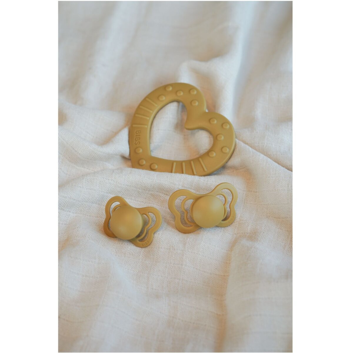 bibs-%ce%bc%ce%b1%cf%83%ce%b7%cf%84%ce%b9%ce%ba%cf%8c-%cf%80%ce%b1%ce%b9%cf%87%ce%bd%ce%af%ce%b4%ce%b9-%ce%ba%ce%b1%cf%81%ce%b4%ce%b9%ce%ac-3m-mustard-mamaspharmacy-2