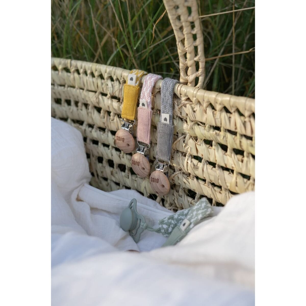 bibs-%ce%ba%ce%bb%ce%b9%cf%80-%cf%80%ce%b9%cf%80%ce%af%ce%bb%ce%b1%cf%82-paci-braid-blush-ivory-mamaspharmacy-3