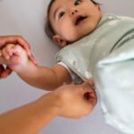 grobag-swaddle-%cf%85%cf%80%ce%bd%cf%8c%cf%83%ce%b1%ce%ba%ce%bf%cf%82-%cf%87%ce%b5%ce%b9%ce%bc%cf%89%ce%bd%ce%b9%ce%ac%cf%84%ce%b9%ce%ba%ce%bf%cf%82-2-5-tog-3-6-%ce%bc%ce%b7%ce%bd%cf%8e%ce%bd-woodla