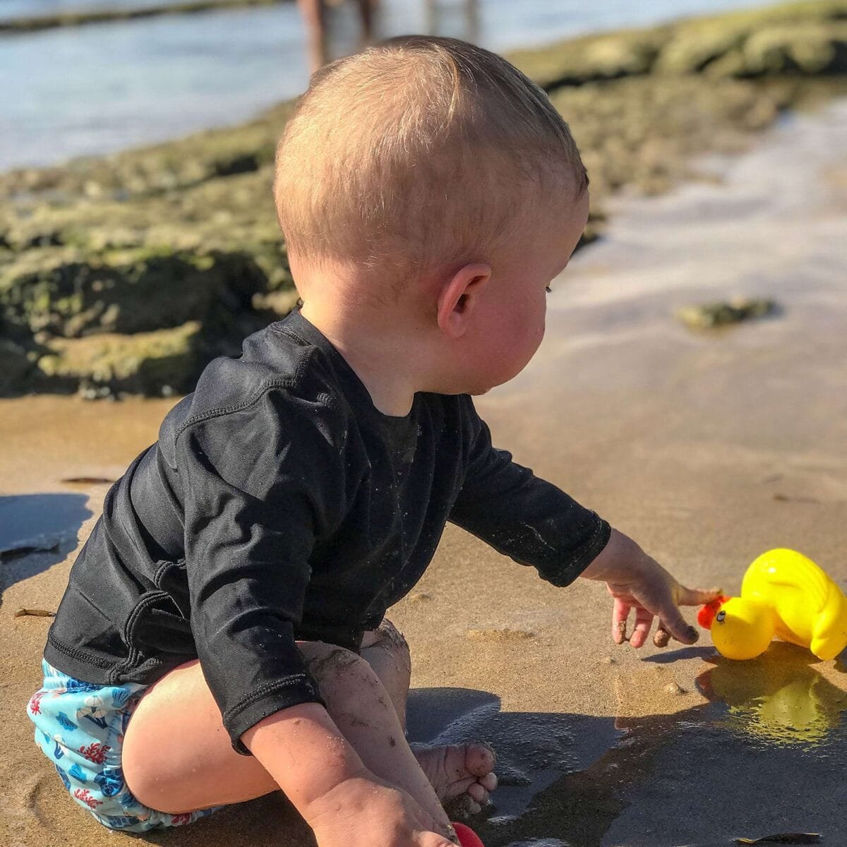 playgro-bath-duckie-%cf%80%ce%b1%cf%80%ce%ac%ce%ba%ce%b9-%ce%bc%cf%80%ce%ac%ce%bd%ce%b9%ce%bf%cf%85-6m-mamaspharmacy-10