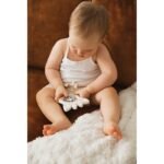 sophie-la-girafe-%ce%bc%ce%b1%ce%b3%ce%b9%ce%ba%cf%8c%cf%82-%ce%ba%ce%b1%ce%b8%cf%81%ce%ad%cf%86%cf%84%ce%b7%cf%82-0m-%ce%b1%cf%80%cf%8c-100-%cf%86%cf%85%cf%83%ce%b9%ce%ba%cf%8c-%ce%ba%ce%b1%ce%bf