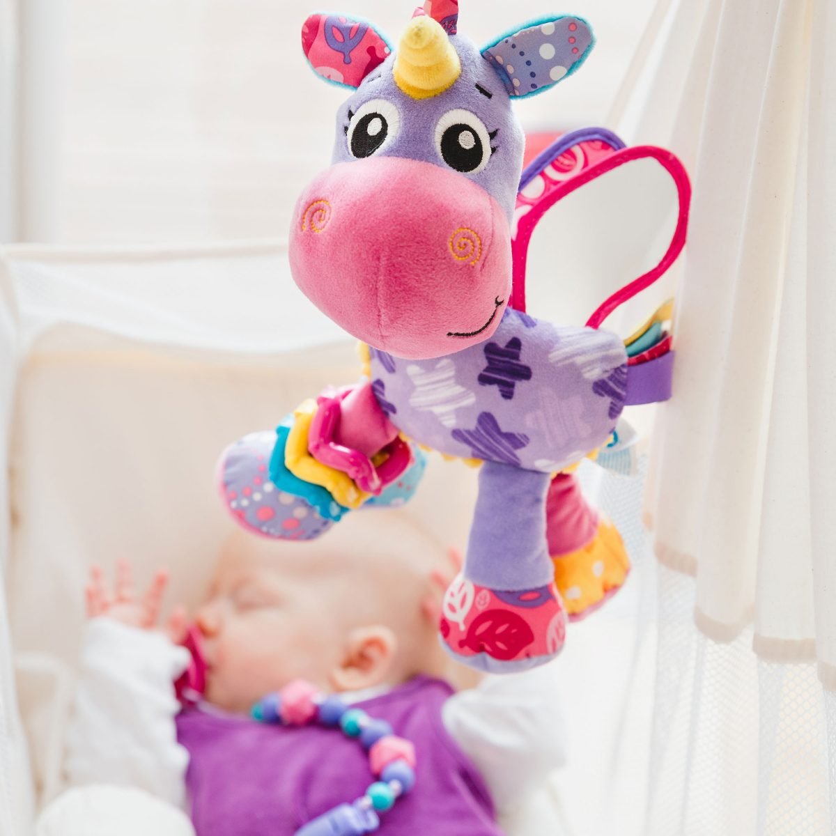 playgro-stella-unicorn-%ce%ba%cf%81%ce%b5%ce%bc%ce%b1%cf%83%cf%84%cf%8c-%cf%80%ce%b1%ce%b9%cf%87%ce%bd%ce%af%ce%b4%ce%b9-%ce%b4%cf%81%ce%b1%cf%83%cf%84%ce%b7%cf%81%ce%b9%ce%bf%cf%84%ce%ae%cf%84