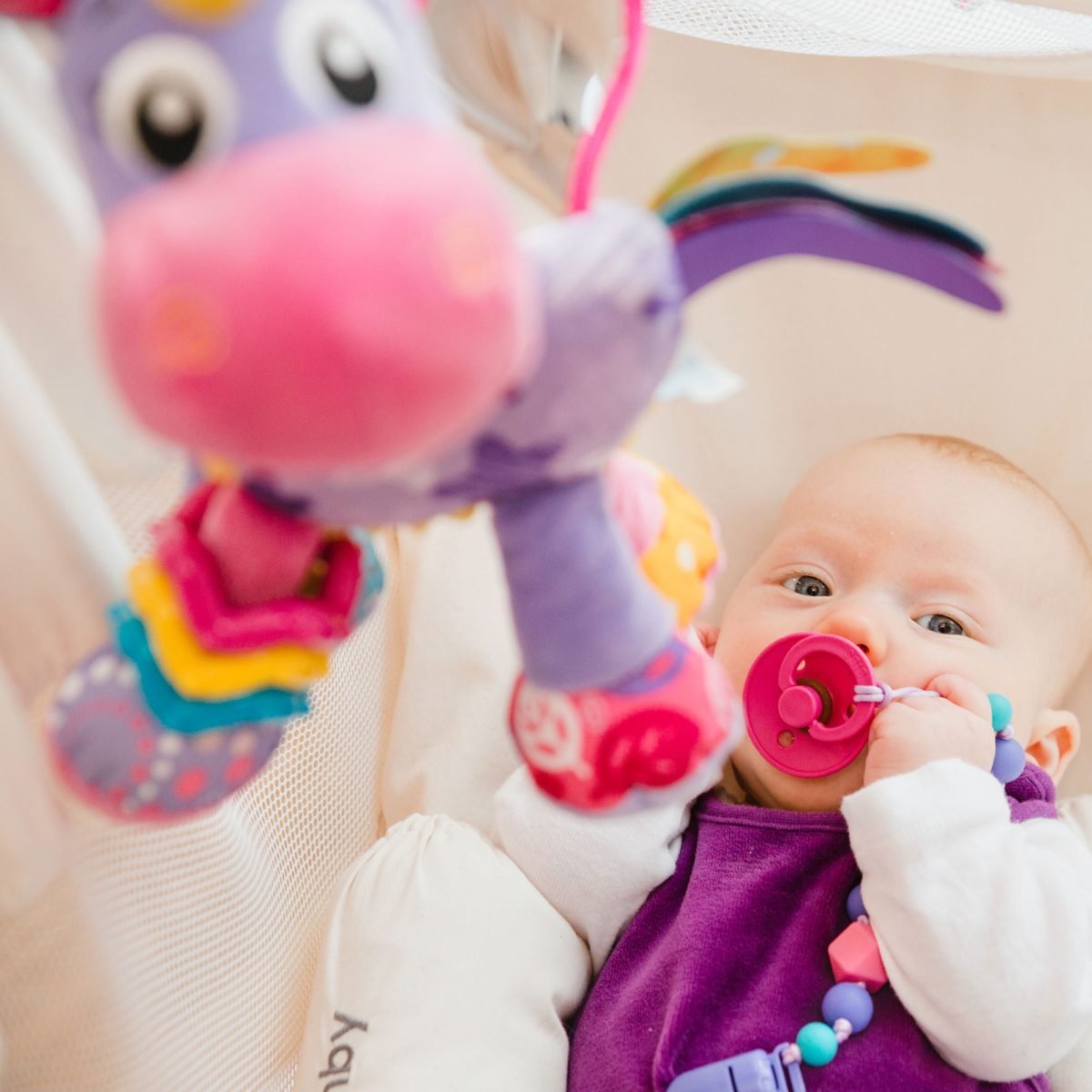 playgro-stella-unicorn-%ce%ba%cf%81%ce%b5%ce%bc%ce%b1%cf%83%cf%84%cf%8c-%cf%80%ce%b1%ce%b9%cf%87%ce%bd%ce%af%ce%b4%ce%b9-%ce%b4%cf%81%ce%b1%cf%83%cf%84%ce%b7%cf%81%ce%b9%ce%bf%cf%84%ce%ae%cf%84
