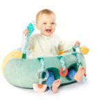 sophie-la-girafe-%ce%b1%ce%bd%ce%b1%cf%80%ce%b1%cf%85%cf%84%ce%b9%ce%ba%cf%8c-%ce%bc%ce%b1%ce%be%ce%b9%ce%bb%ce%ac%cf%81%ce%b9-%cf%80%ce%b1%ce%b9%cf%87%ce%bd%ce%b9%ce%b4%ce%b9%ce%bf%cf%8d-se