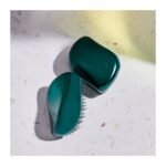tangle-teezer-%ce%b2%ce%bf%cf%8d%cf%81%cf%84%cf%83%ce%b1-%ce%bc%ce%b1%ce%bb%ce%bb%ce%b9%cf%8e%ce%bd-compact-styler-green-jungle-mamaspharmacy-3